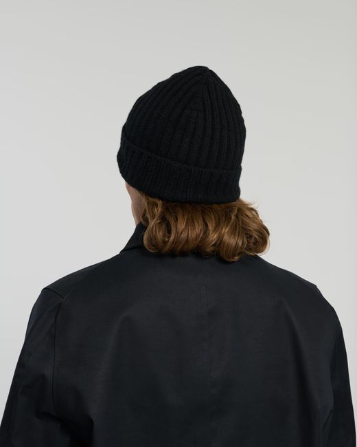 Barrie Black Cashmere Beanie