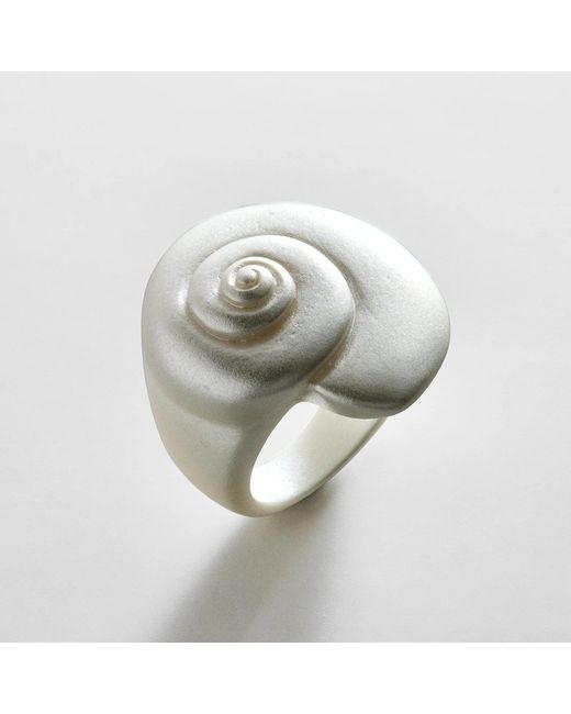 BaubleBar Gray Marina Shell Statement Ring