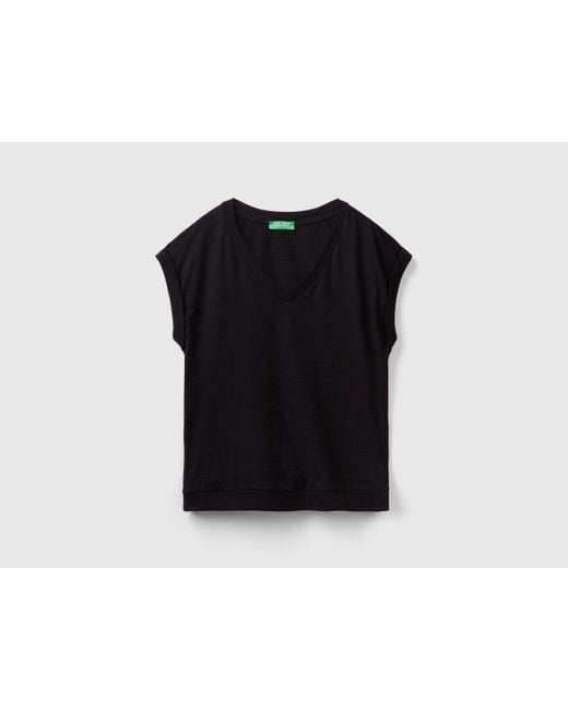 Benetton Black T-shirt With V-neck