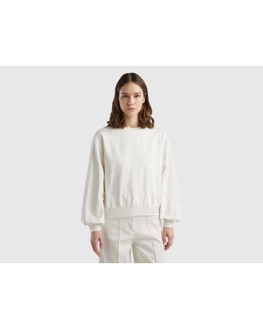 Benetton White Sweatshirt Mit Blumenstickerei