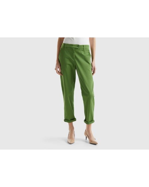 Pantaloni Chino In Cotone Stretch di Benetton in Green