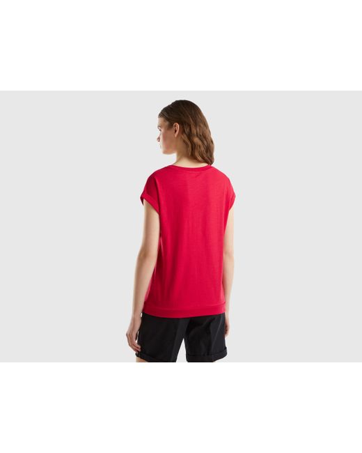 Camiseta Con Escote De Pico Benetton de color Red