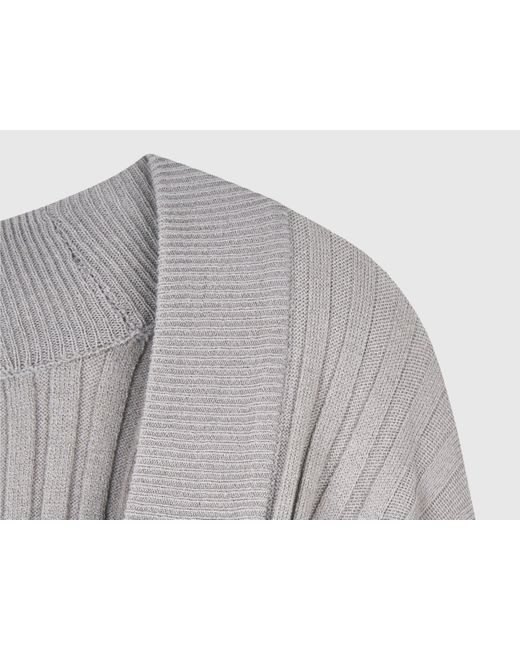 Benetton Black Benetton, Shrug