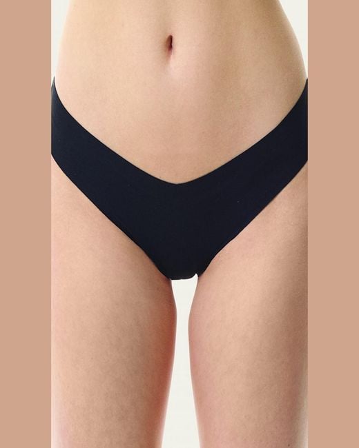 Commando Black Classic Solid Thong