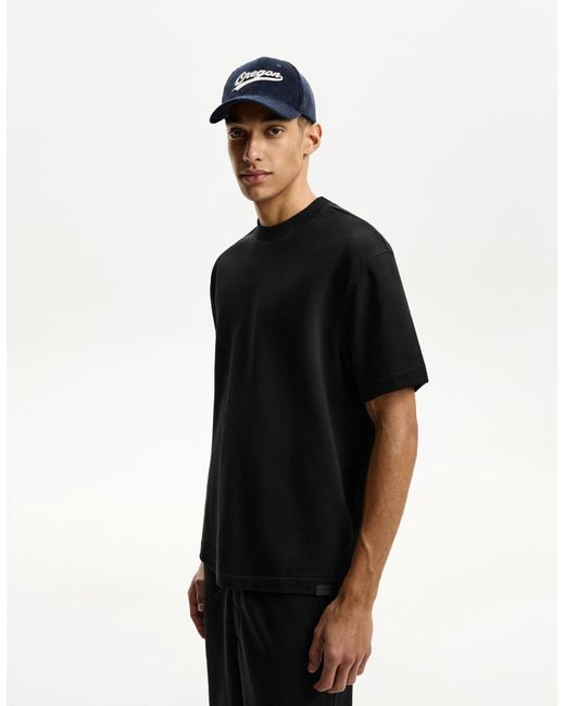 Bershka Black Short Sleeve Plush T-Shirt for men