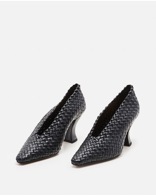 Bottega Leather Woven Nappa Pumps in Black Save 30 Lyst