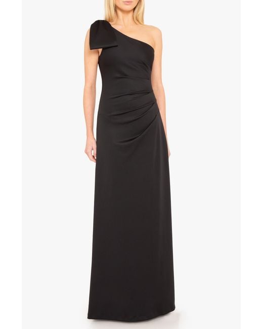 Black Halo Black Zyra Gown
