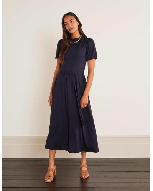 navy blue puff sleeve dress