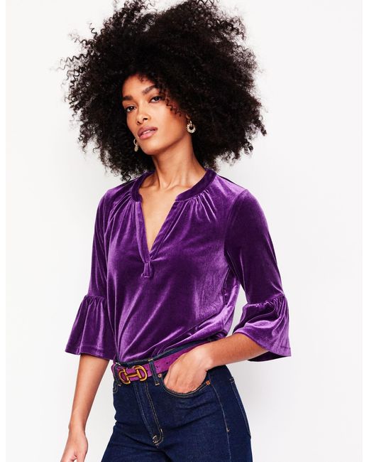 Top En Velours À Col Cranté Et Volants-Violette Boden en coloris Purple