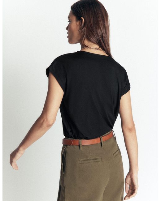 Boden Black Supersoft V-Neck T-Shirt