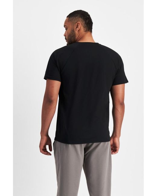 Bonds Black Move Tee for men