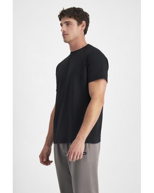 Bonds Black Move Tee for men