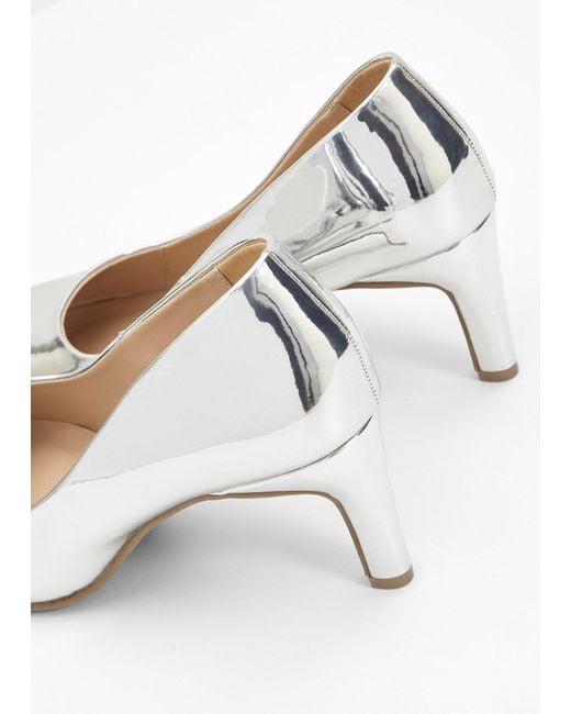 bonprix White Pumps