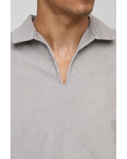 BoohooMAN Kastiges Oversize Cord Poloshirt mit Acid-Waschung in Gray für Herren