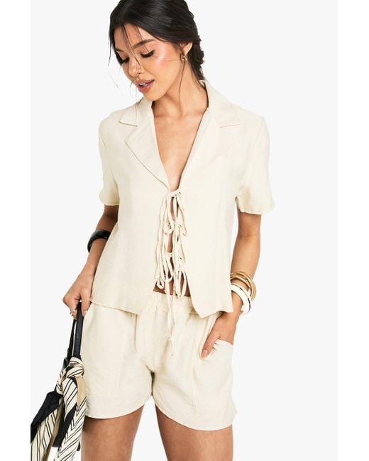 Camisa Crop Efecto Lino Boohoo de color Natural