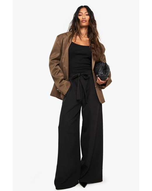 Boohoo Black Woven Pleated Belted Wide Leg Trouser