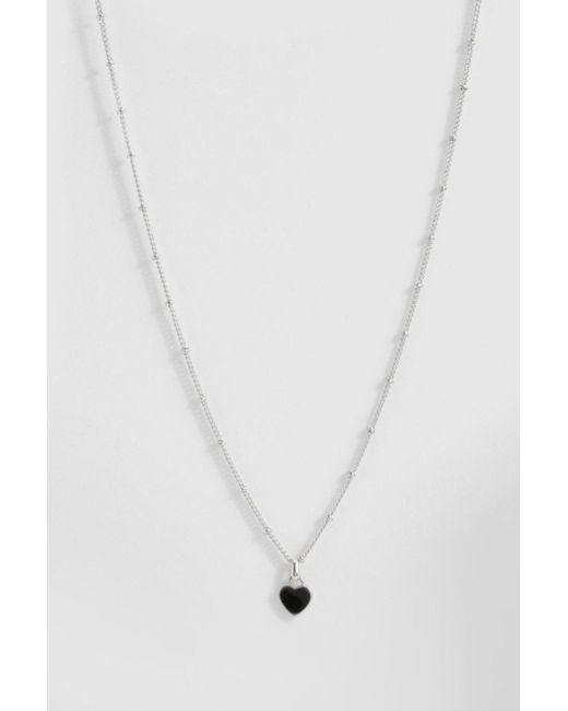 Boohoo White Black Enamel Heart Necklace