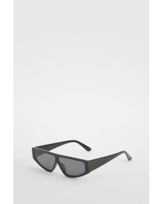 Black Angled Sunglasses Boohoo de color Gray