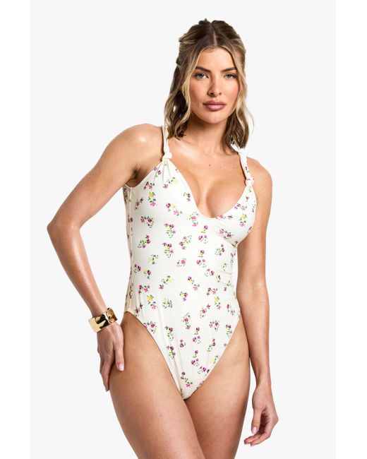 Bañador Con Nudo Y Estampado Boohoo de color White
