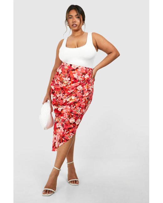 Boohoo Red Plus Woven Floral Print Ruched Detail Midaxi Skirt