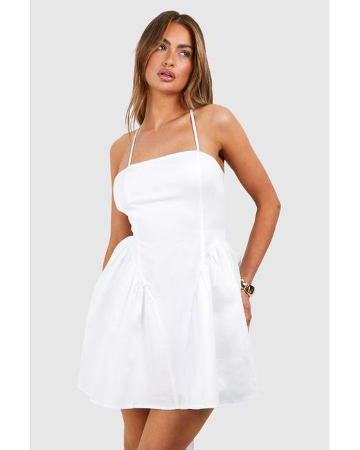 Cotton Bow Back Mini Dress Boohoo de color White