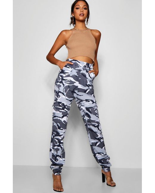 Boohoo Womens Tall Camo Loop Back Cargo Pants in Black | Lyst UK