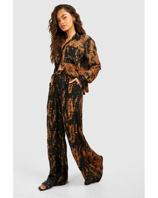Printed Cheesecloth Trouser Boohoo de color Black