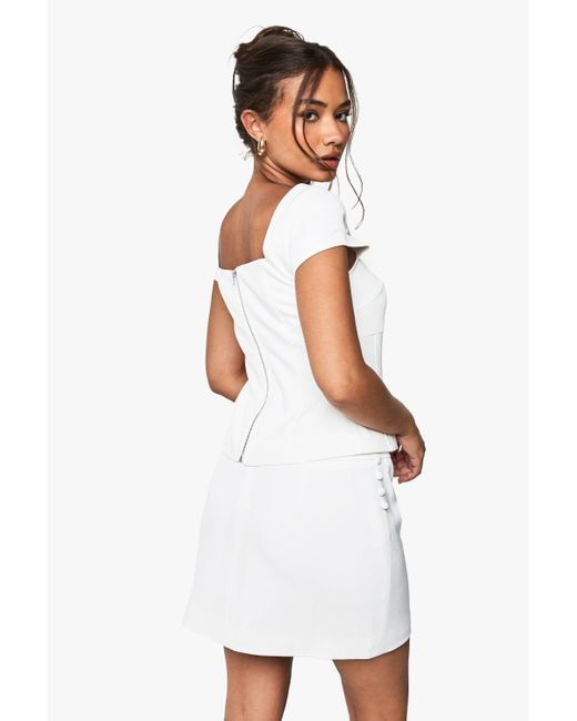 Minifalda Con Botones Laterales Boohoo de color White