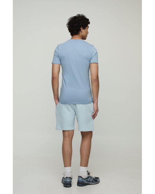 Camiseta Básica Ajustada Al Músculo Con Cuello De Caja Boohoo de color Blue