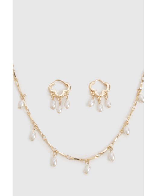Boohoo White Pearl Detail Hoop Earrings & Necklace Multipack