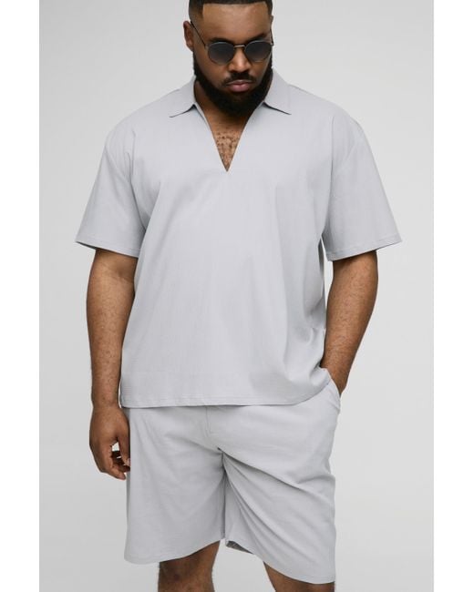BoohooMAN Plus gestreiftes Oversize Seersucker Hemd mit V-Ausschnitt & Shorts in Gray für Herren