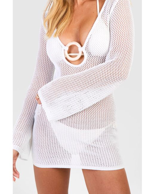 Crochet O-Ring Plunge Beach Mini Dress Boohoo de color White
