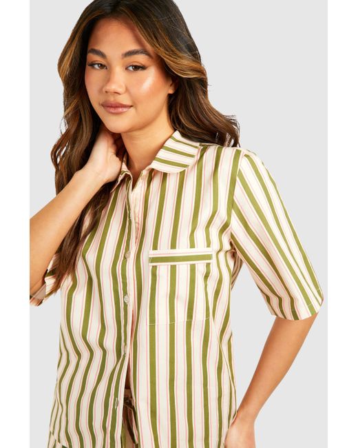 Stripe Cotton Poplin Short Sleeve Shirt Boohoo de color Green