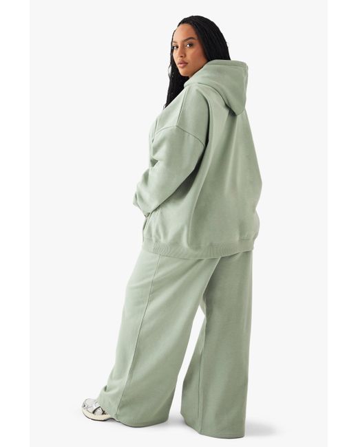 Pantalón Deportivo Plus De Pernera Recta Con Bordado Dsgn Studio Boohoo de color Green