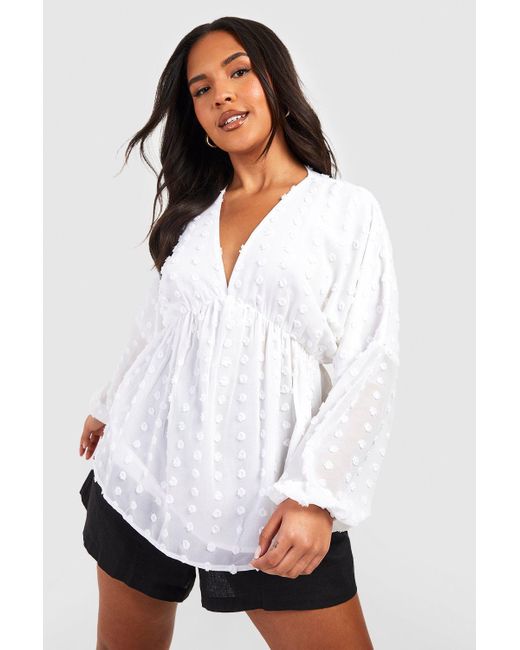 Boohoo Plus Large Dobby Puff Sleeve V Neck Smock Top in White | Lyst