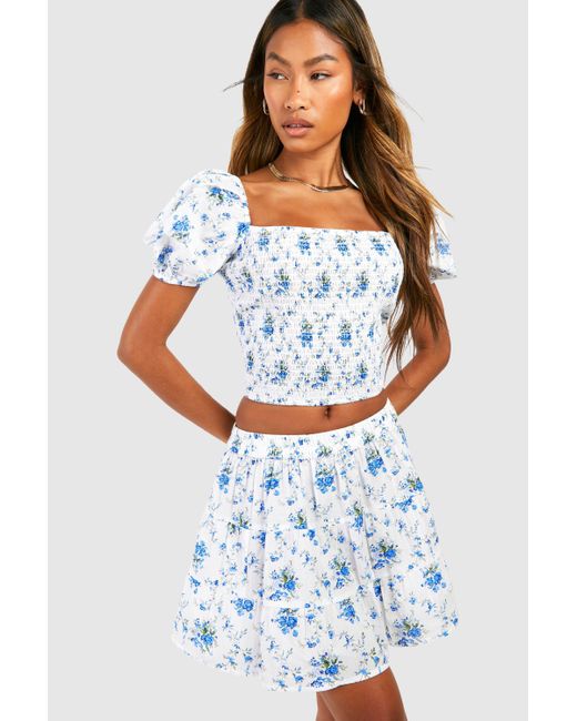 Ditsy Floral Tiered Mini Skirt Boohoo de color Blue
