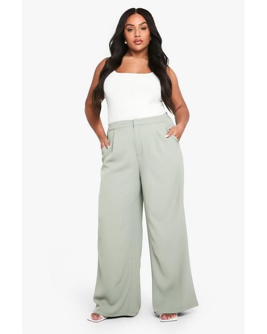 Boohoo Green Plus Elasticated Back Tailored Trouser