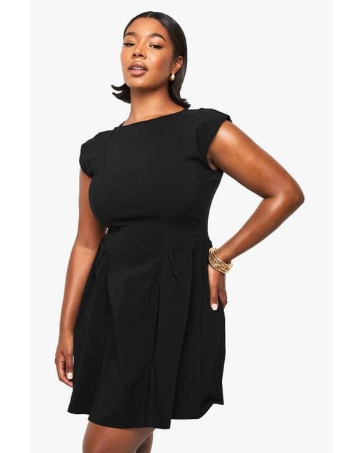 Boohoo Women's Black Plus Bengaline Cap Sleeve Skater Dress