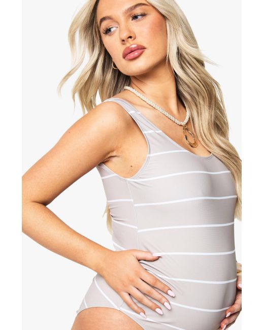 Bañador Premamá De Rayas Fruncido Con Sujeción Para La Barriga Boohoo de color White