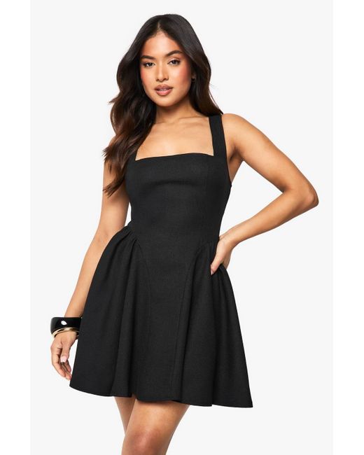 Boohoo Women's Black Petite Fitted Skater Dress - www.armafbd.com