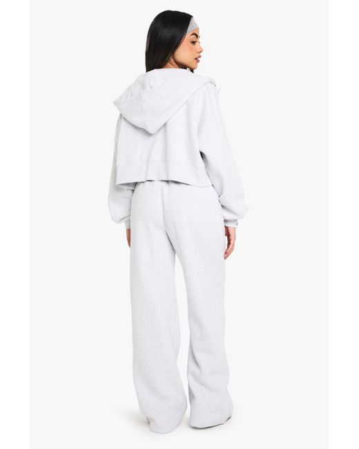 Chándal De 3 Piezas De Canalé Con Capucha Y Top Sin Mangas Con Escote De Pico Boohoo de color White