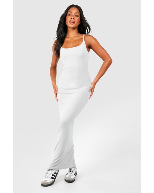 Vestido Maxi Premium Ajustado De Tirantes Súper Suave Boohoo de color White