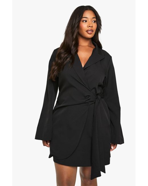 Vestido Americana Plus Entallado Con Atadura En La Cintura Boohoo de color Black