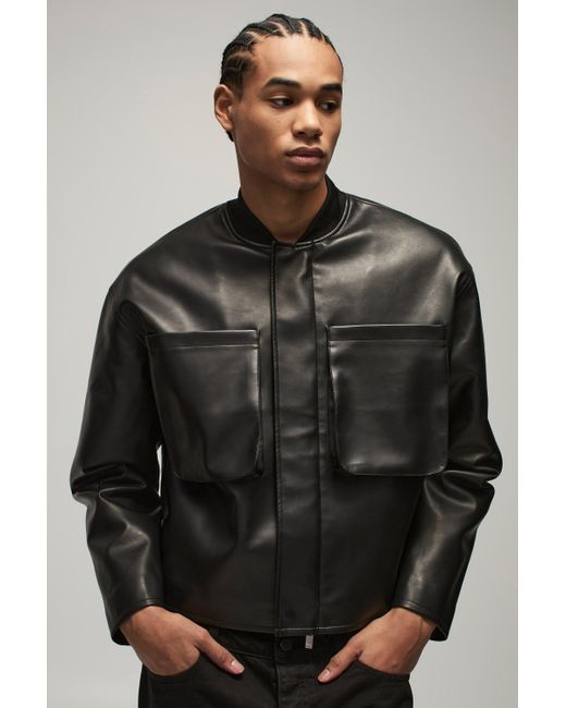 Chaqueta Bomber Recta De Cuero Sintético Mate Boohoo de color Black