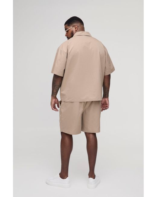 BoohooMAN Plus kastiges Oversize Jacquard-Hemd aus Satin in Natural für Herren