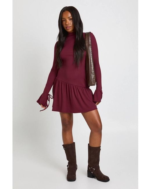 Boohoo Ultra Soft Touch Ruched Asymmetric Waist Skater Dress in Red