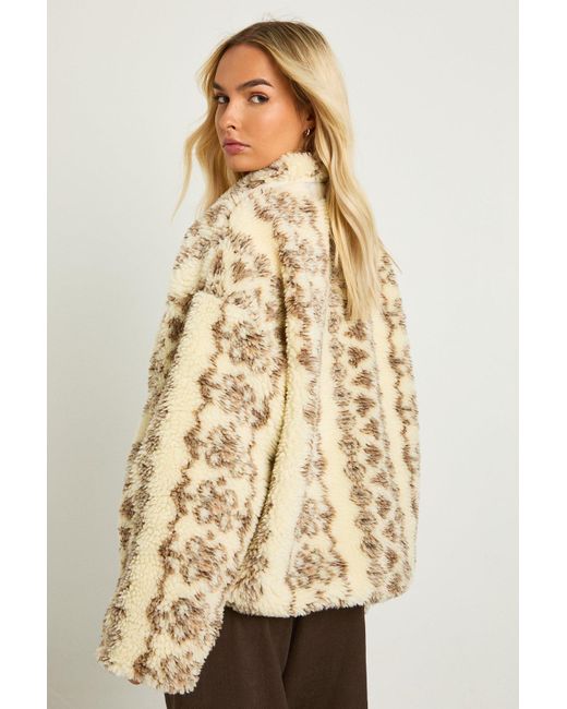 Printed Teddy Button Up Jacket Boohoo de color Natural