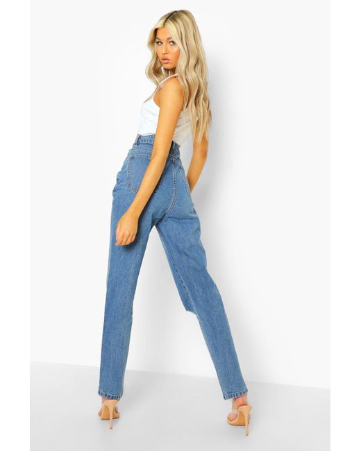 Boohoo Classic High Rise Distressed Jeans in - Lyst