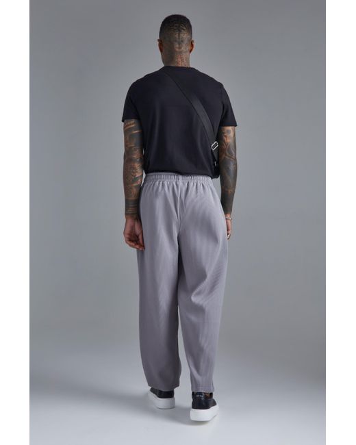BoohooMAN Gray Elasticated Waist Relaxed Fit Cropped Pleated Trouser for men