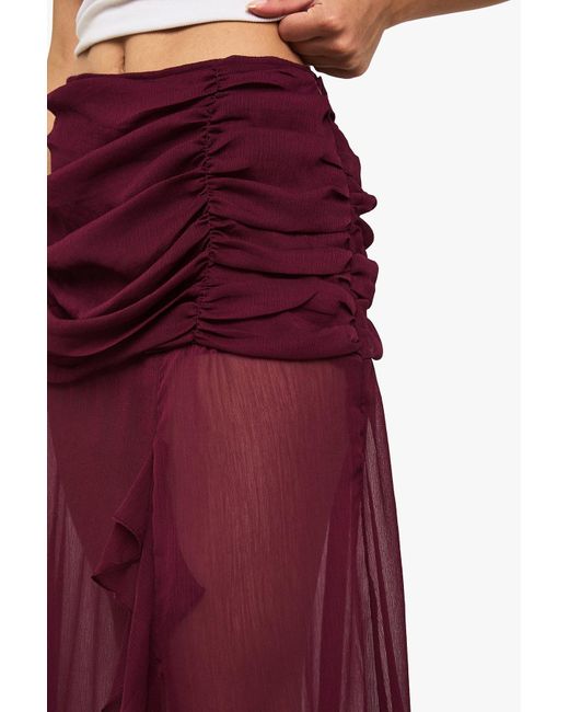 Chiffon Ruffle Split Leg Maxi Skirt Boohoo de color Red